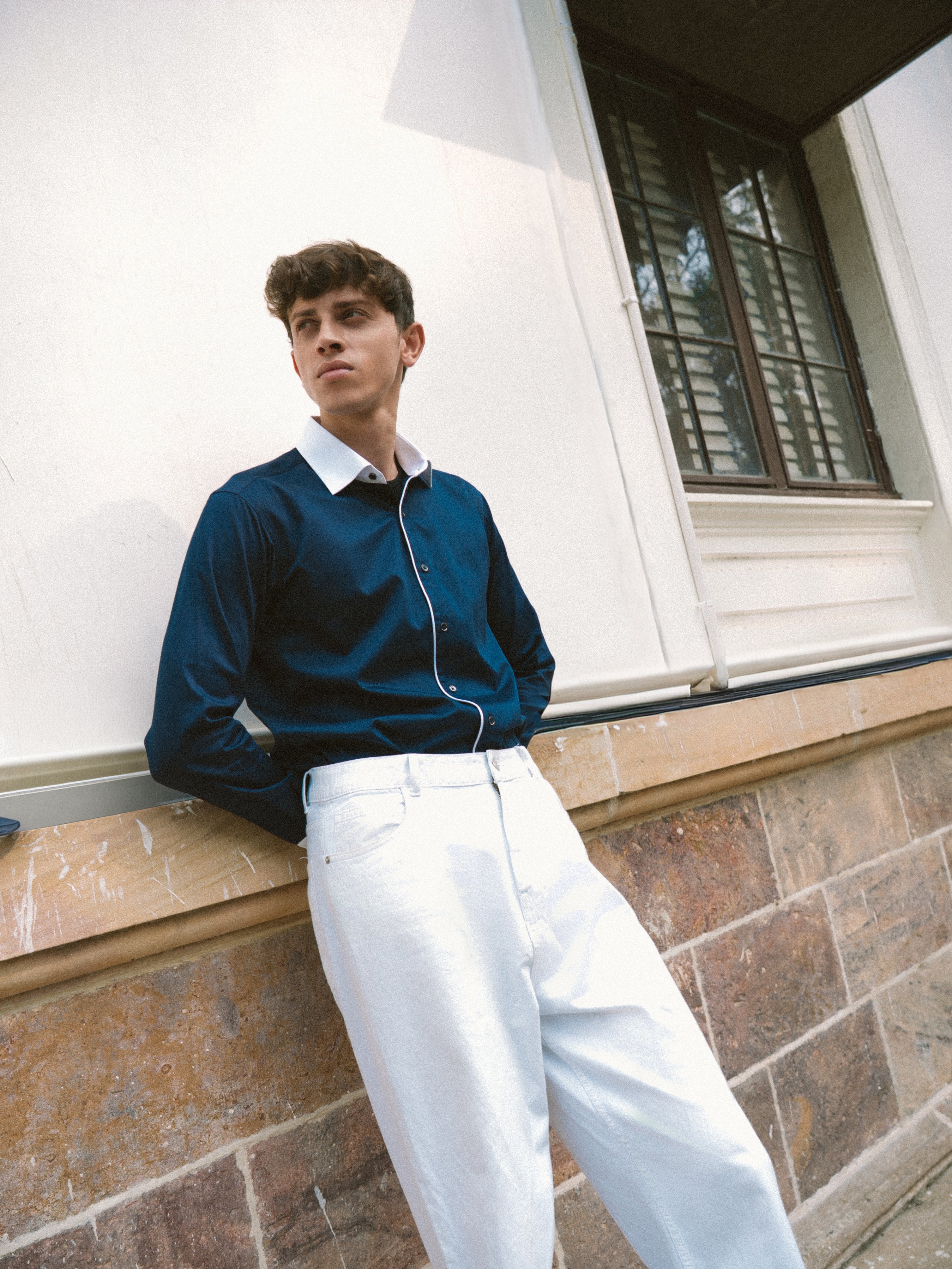 Regent Contrast Shirt - Navy blue & White