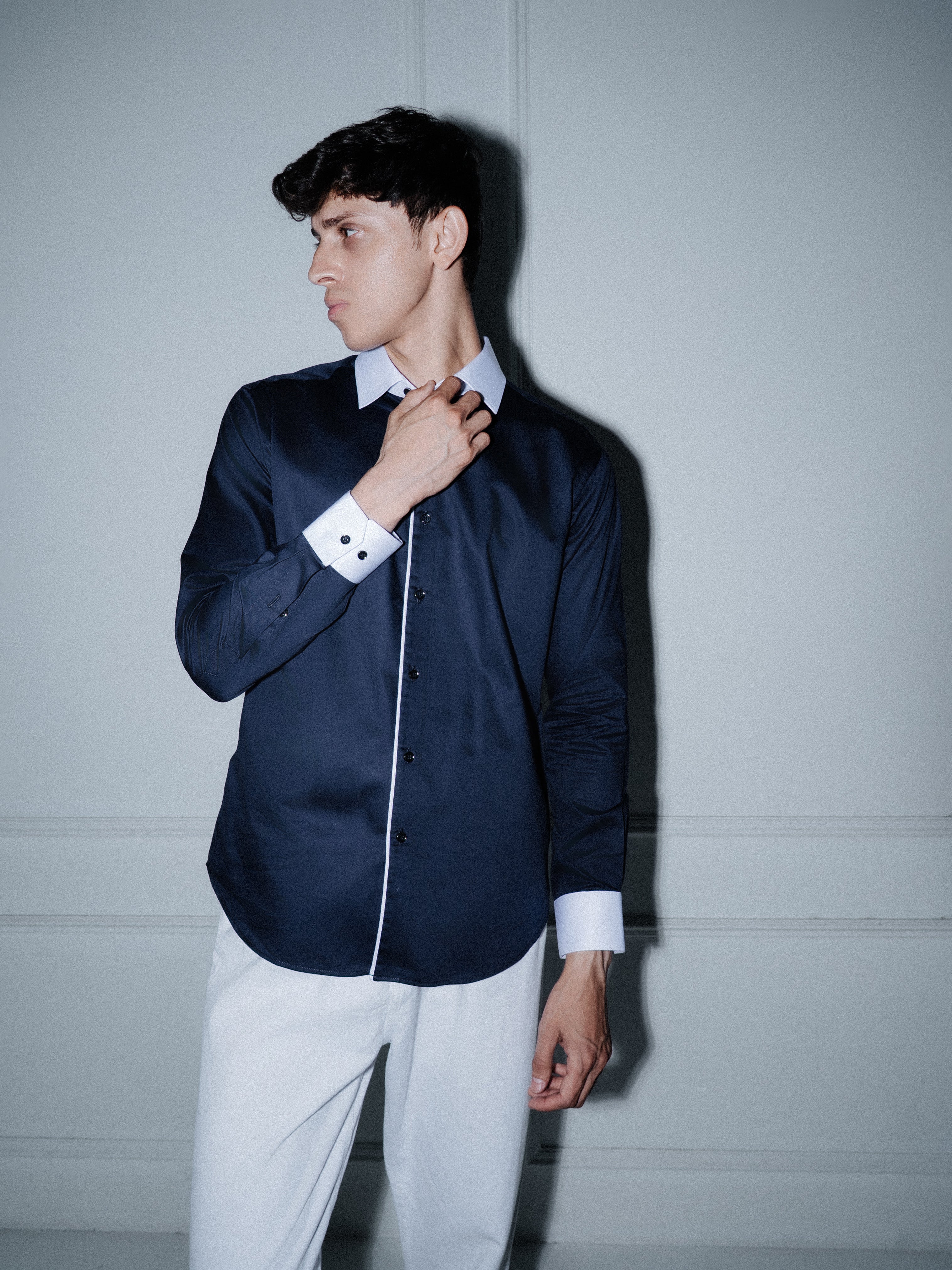 Regent Contrast Shirt - Navy blue & White