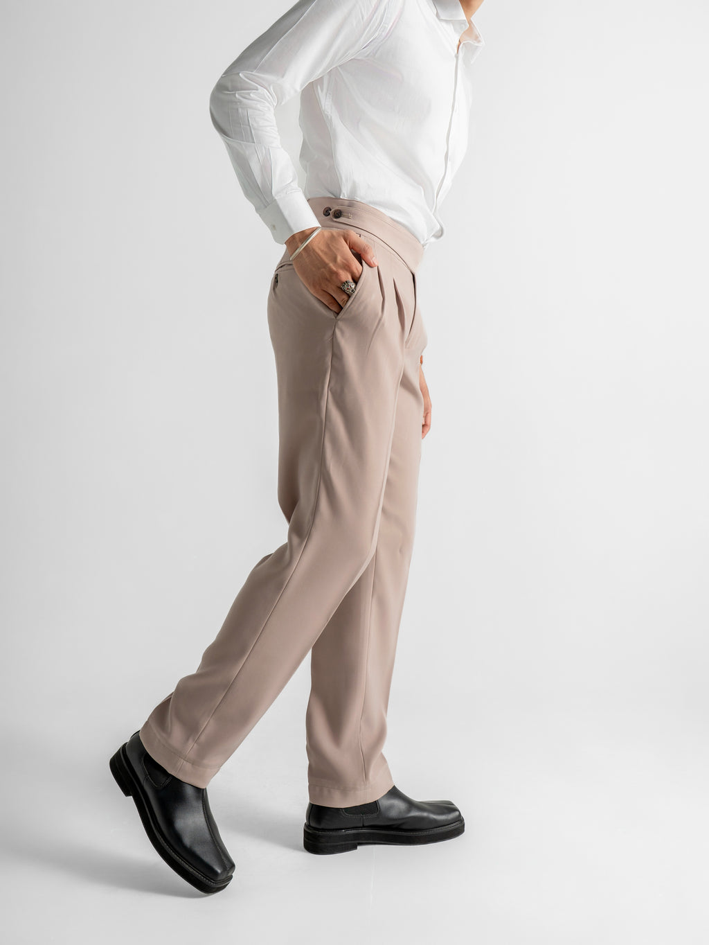 Extended-Strap Gurkha Trousers – Beige